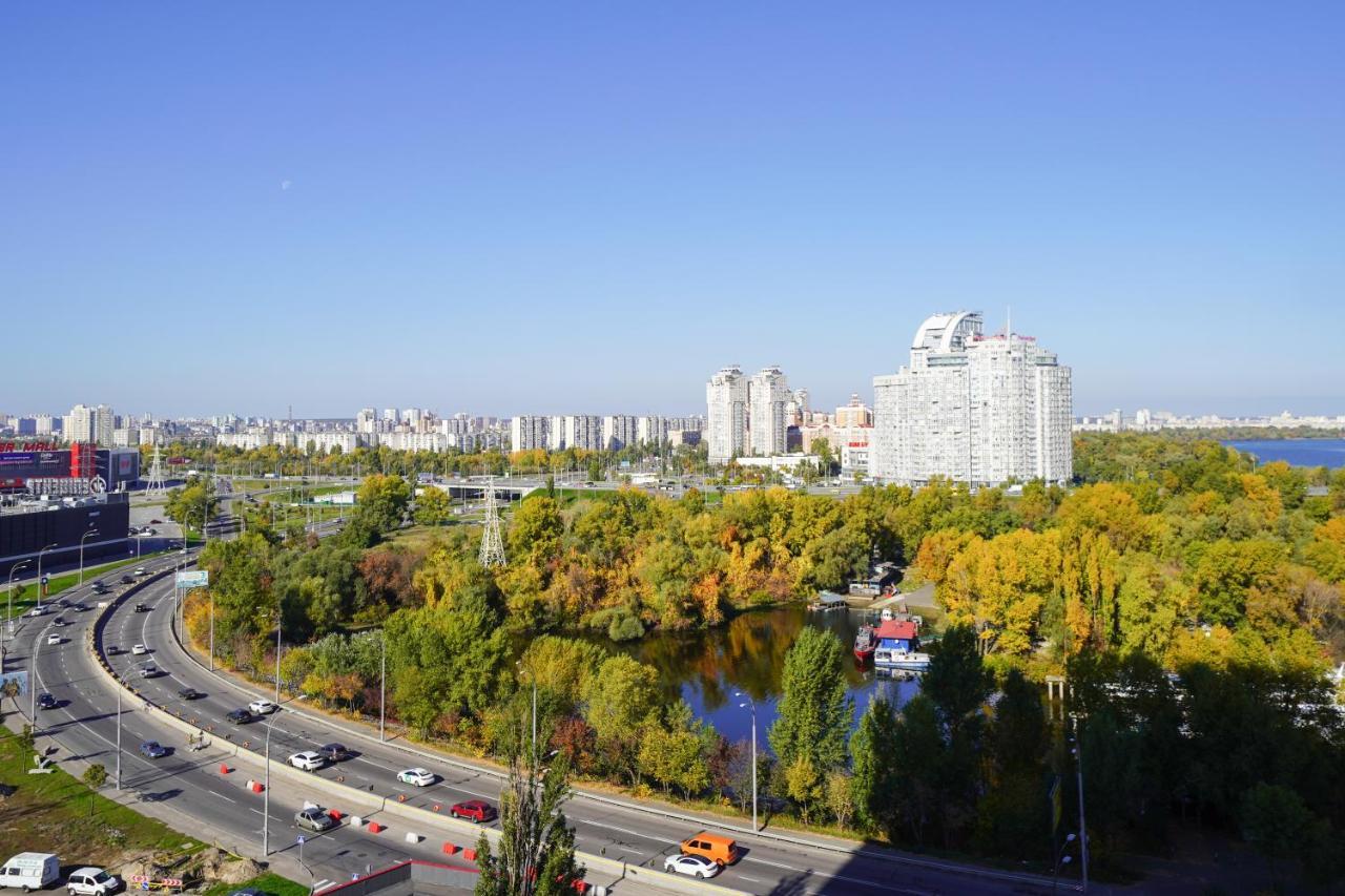 Myfreedom Апартаменти Метро Почайна, Оболонь Kiev Esterno foto